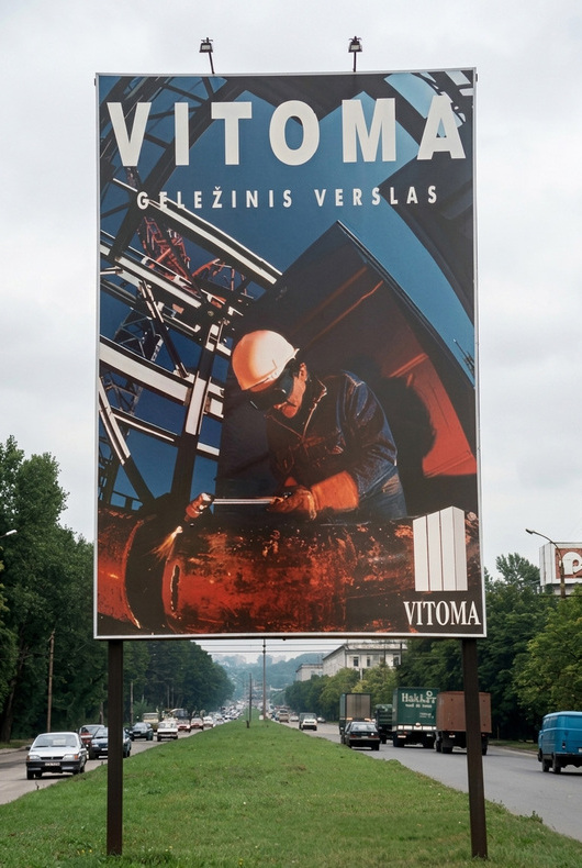 Vitoma reklaminis stendas Vilniuje