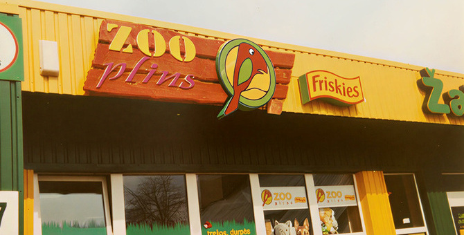 Zoo prekių parduotuvės iškaba